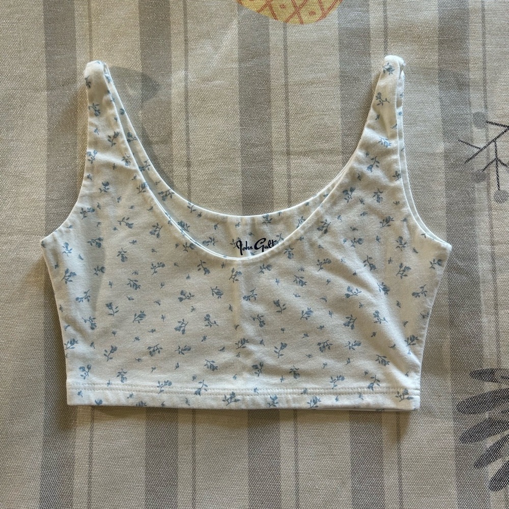 Brandy Melville White Floral Lydia Tank